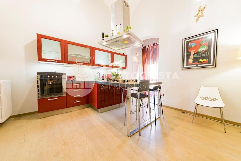 Contemporary Flat - *